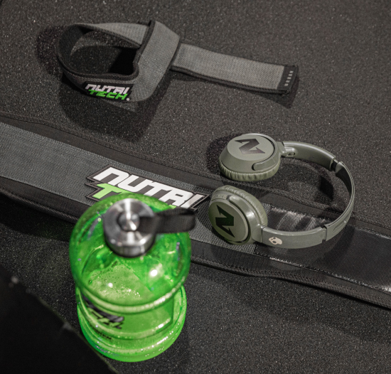 NUTRITECH Gym Gear - Gym Bottle, Weightlifting Belt and Lifting Straps